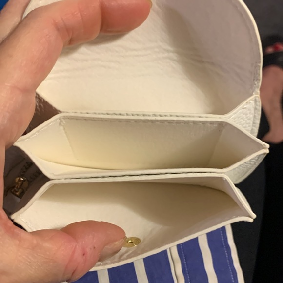 HOUSE OF HARLOW 1960 LUXE WHITE PEBBLED CROSSBODY BAG, CARD HOLDER, GOLD CHAINS - Picture 11 of 14